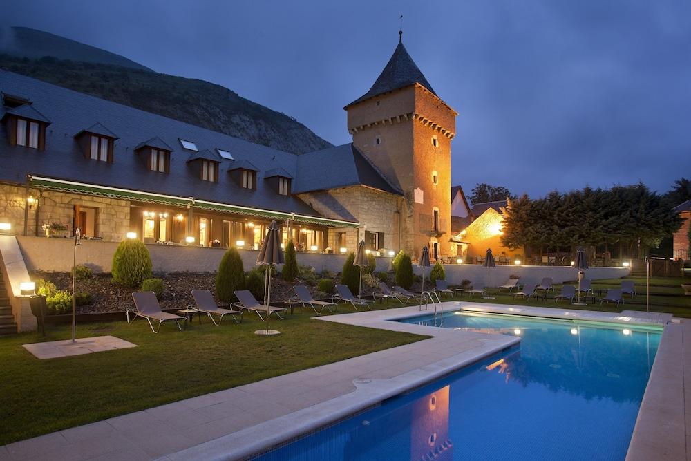 Parador De Arties Esterno foto